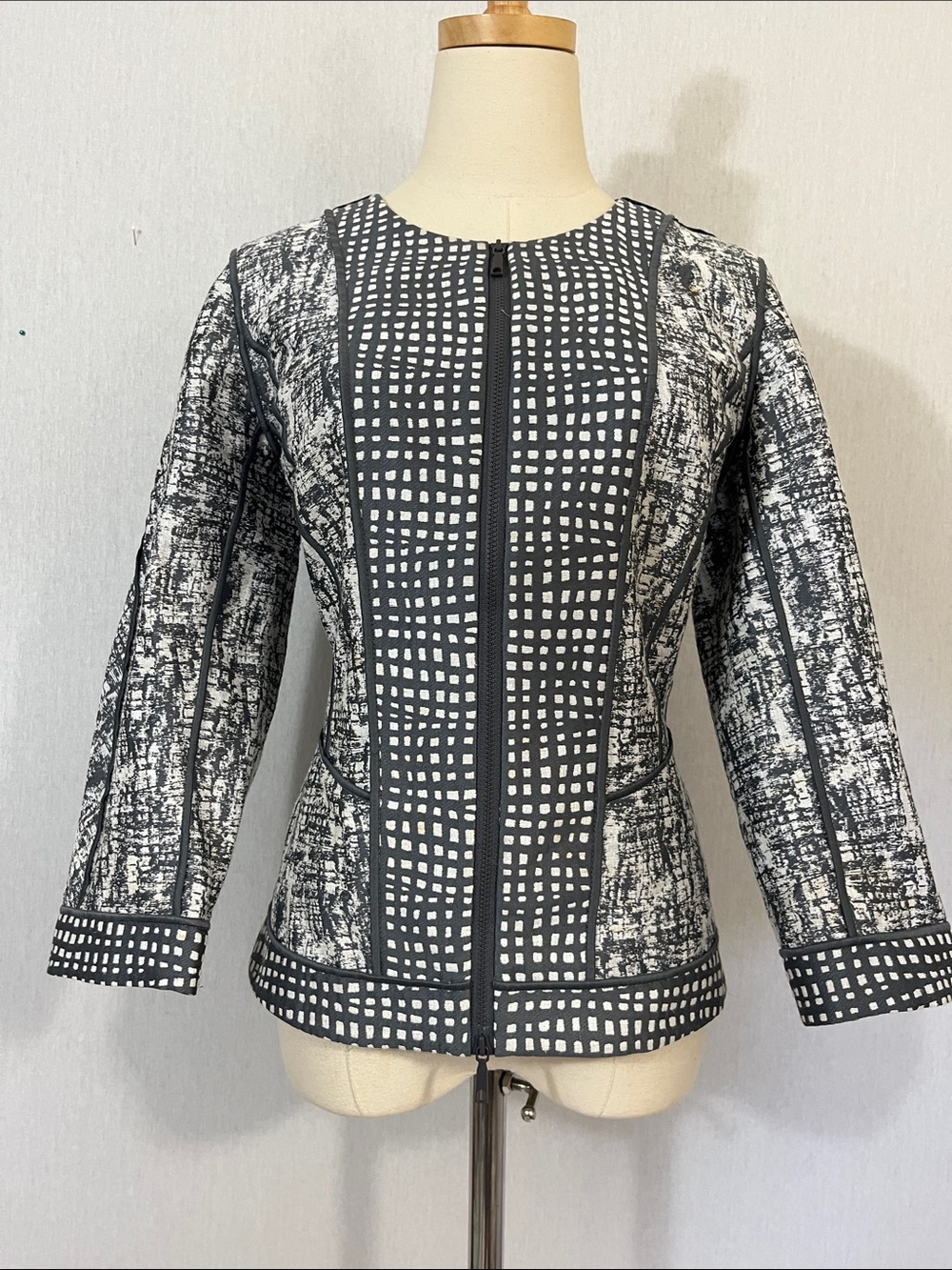 Lafayette 148 New York Black & White Britta Zip Jacket Blazer 3/4 sleeves